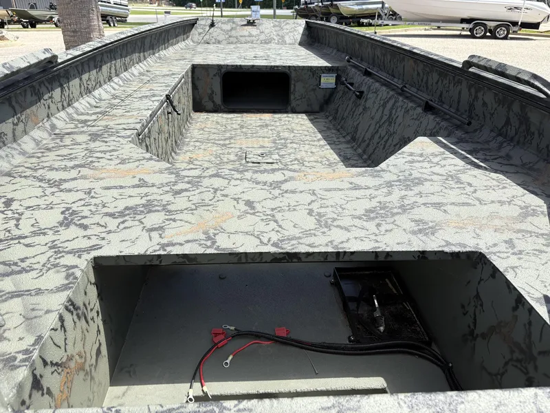 Slide: The Image of Edge Duck Boats Standard Series 650 2025 - 6