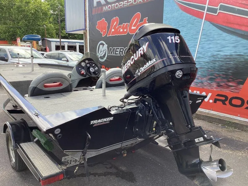 Slide: The Image of Tracker Pro 190 TX 2013 - 14