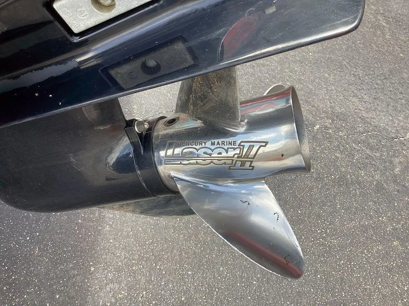 Slide: The Image of Tracker Pro 190 TX 2013 - 15