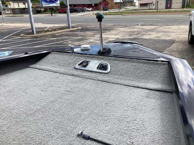 Slide: The Image of Tracker Pro 190 TX 2013 - 16