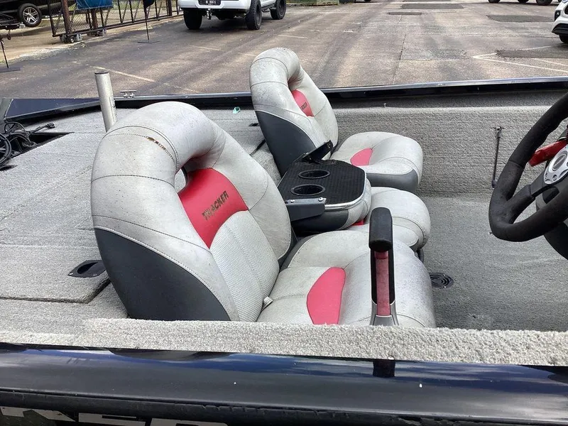 Slide: The Image of Tracker Pro 190 TX 2013 - 18