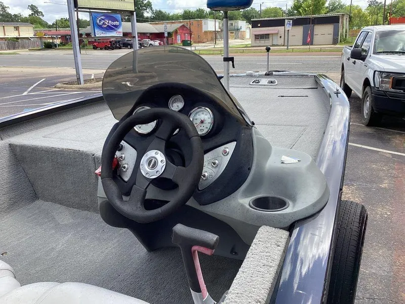 Slide: The Image of Tracker Pro 190 TX 2013 - 20