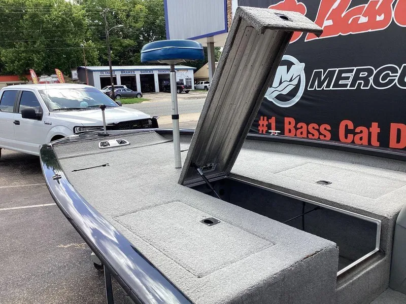 Slide: The Image of Tracker Pro 190 TX 2013 - 26