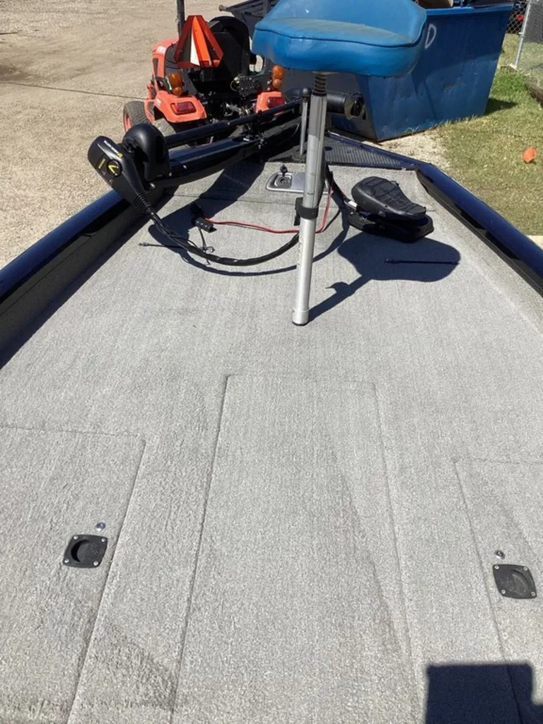 Slide: The Image of Tracker Pro 190 TX 2013 - 33