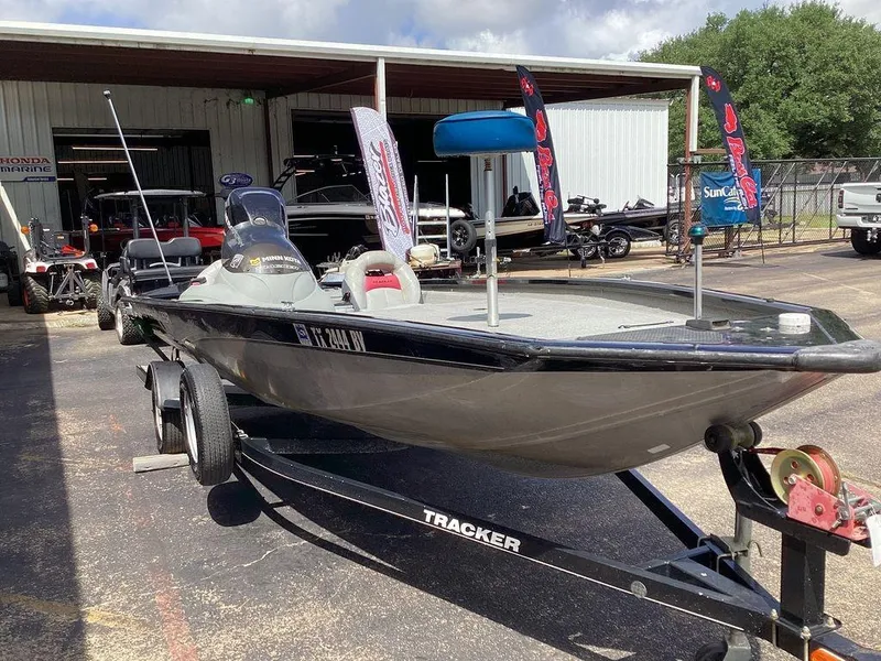 Slide: The Image of Tracker Pro 190 TX 2013 - 5