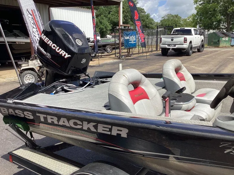 Slide: The Image of Tracker Pro 190 TX 2013 - 9