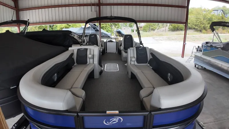 Slide: The Image of Barletta Cabrio 24QC 2026 - 7