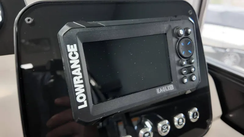 Slide: The Image of Lowrance display on Barletta ARIA A22UC 2026 boat. - 36