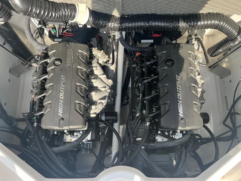 Slide: The Image of Yamaha 212S 2020 - 33