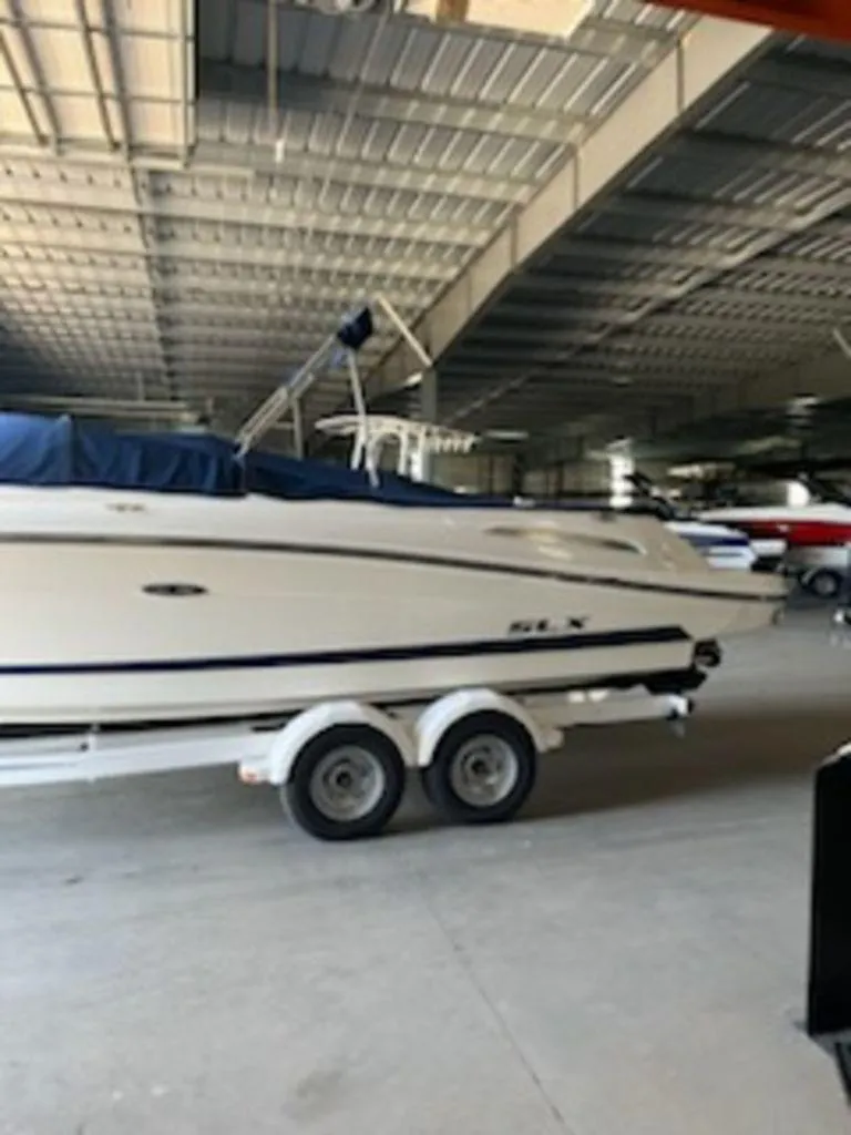 Slide: The Image of Sea Ray 250 SLX 2008 - 2