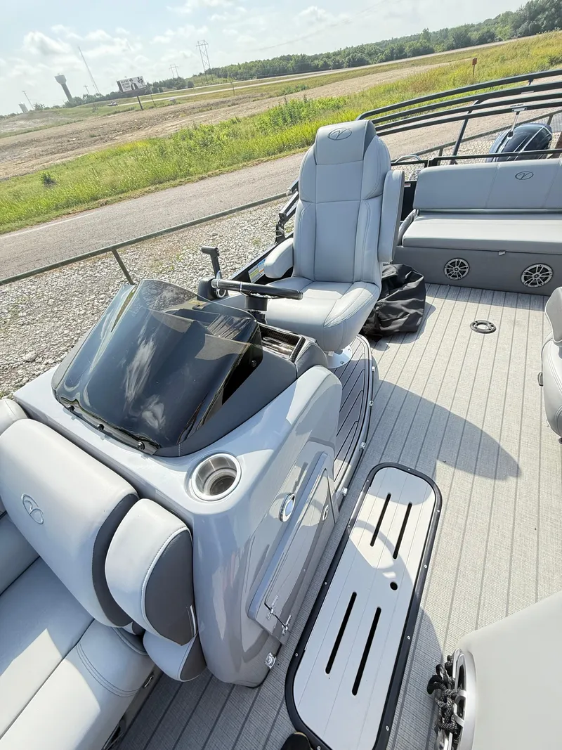 Slide: The Image of Veranda VTX22VLC 2023 - 17