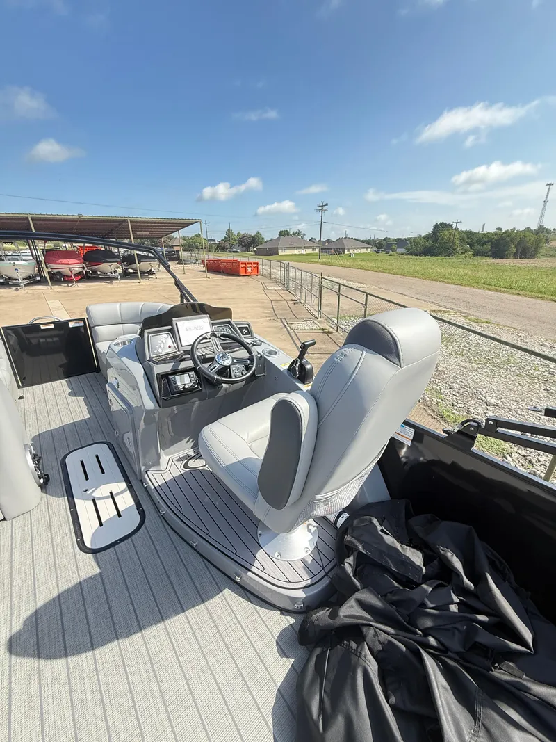 Slide: The Image of Veranda VTX22VLC 2023 - 21