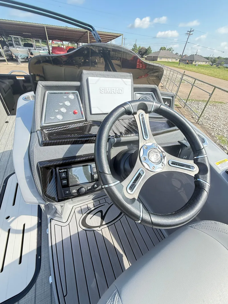 Slide: The Image of Veranda VTX22VLC 2023 - 25