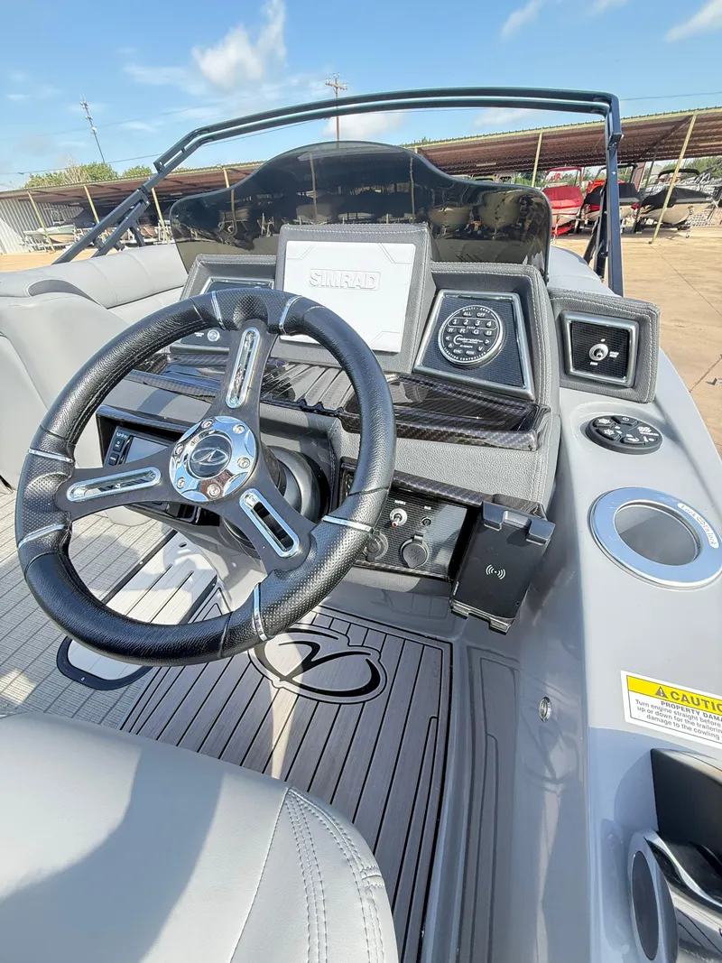 Slide: The Image of Veranda VTX22VLC 2023 - 26