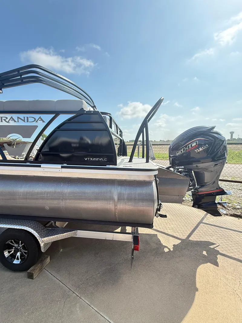 Slide: The Image of Veranda VTX22VLC 2023 - 3