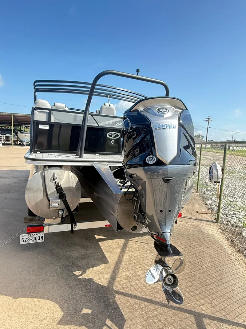 Slide: The Image of Veranda VTX22VLC 2023 - 7