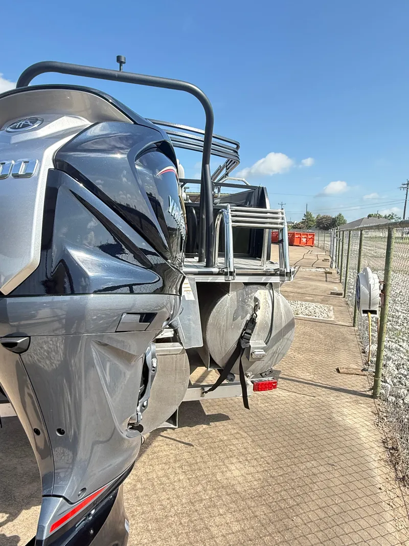 Slide: The Image of Veranda VTX22VLC 2023 - 8