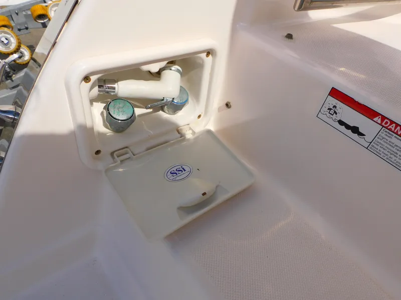 Slide: The Image of Regal 28 Express 2016 - 15