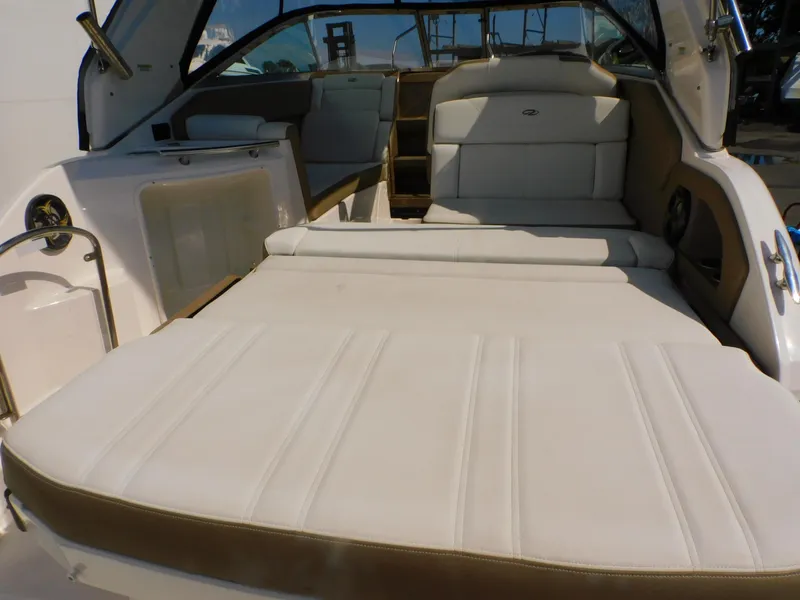 Slide: The Image of Regal 28 Express 2016 - 19