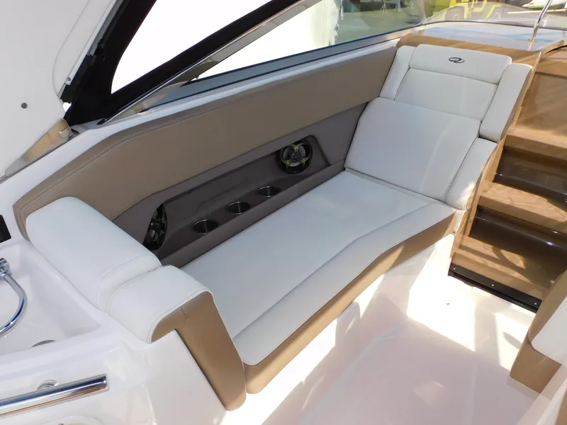 Slide: The Image of Regal 28 Express 2016 - 30