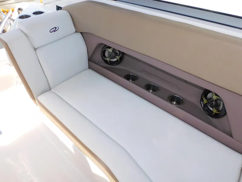 Slide: The Image of Regal 28 Express 2016 - 32