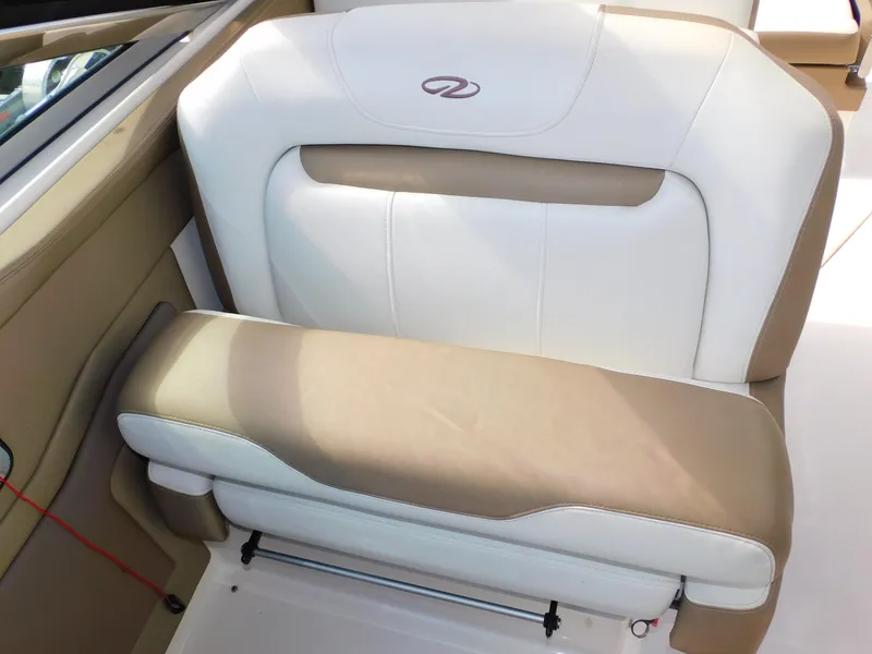 Slide: The Image of Regal 28 Express 2016 - 35