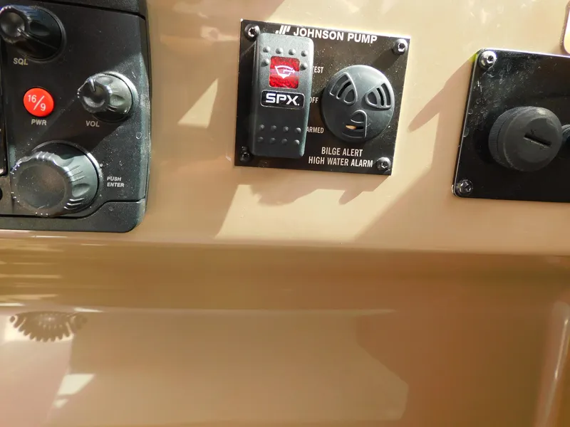 Slide: The Image of Regal 28 Express 2016 - 45