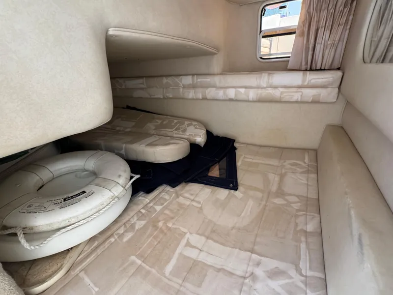 Slide: The Image of Sea Ray 270 Sundancer 1997 - 13