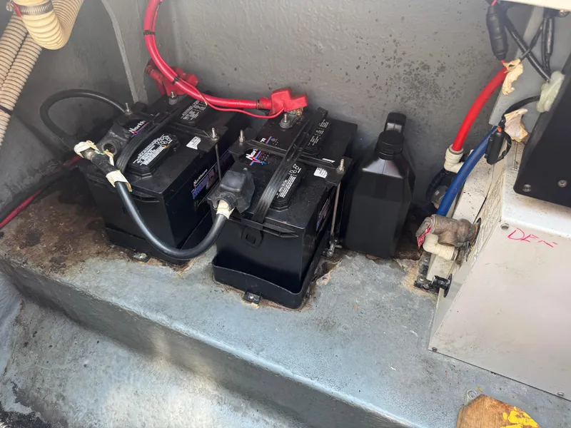 Slide: The Image of Sea Ray 270 Sundancer 1997 - 16