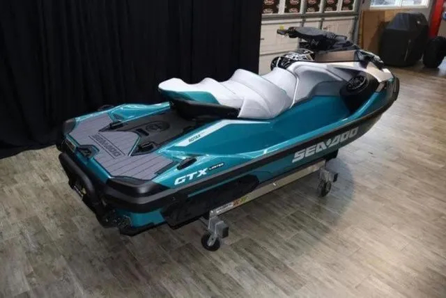 Slide: The Image of Sea-Doo GTX 2025 - 11