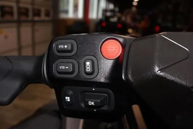 Slide: The Image of Sea-Doo GTX 2025 - 7