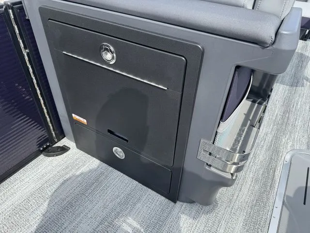 Slide: The Image of Bennington M Swingback 24 MSB 2025 - 20