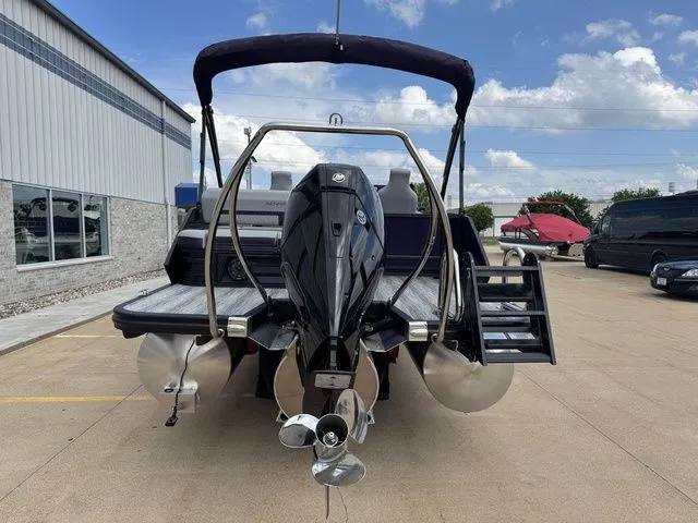 Slide: The Image of Bennington M Swingback 24 MSB 2025 - 7