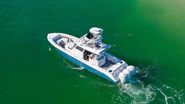 Slide: The Image of Everglades 375 Center Console 2026 - 81