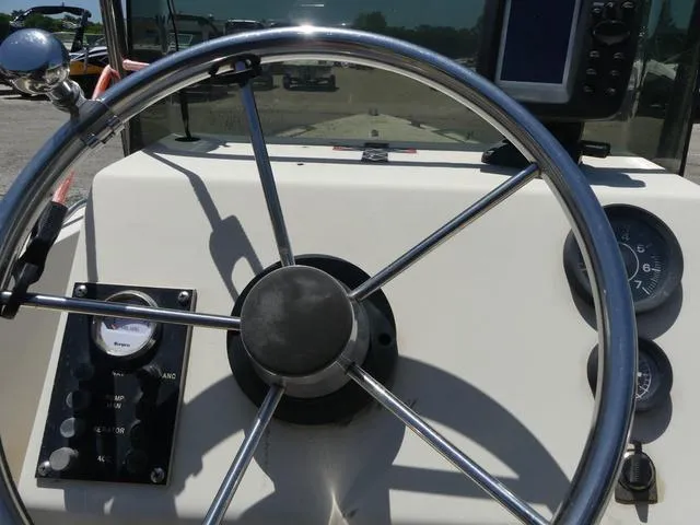 Slide: The Image of Key West 1700 Sportsman 1992 - 6