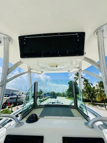 Slide: The Image of Mako 234 Center Console 2020 - 16