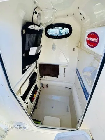 Slide: The Image of Mako 234 Center Console 2020 - 17