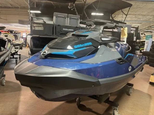 Slide: The Image of Sea-Doo GTX 170 2025 - 3