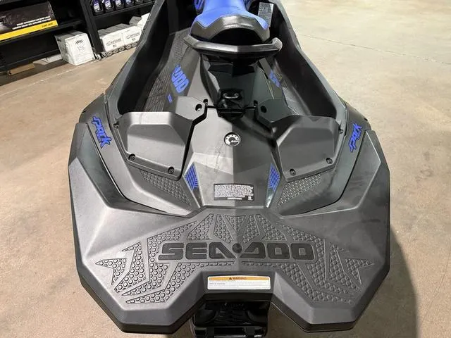 Slide: The Image of Sea-Doo Spark® Trixx™ 3-up Rotax® 900 H.O. ACE™ IBR 2022 - 6