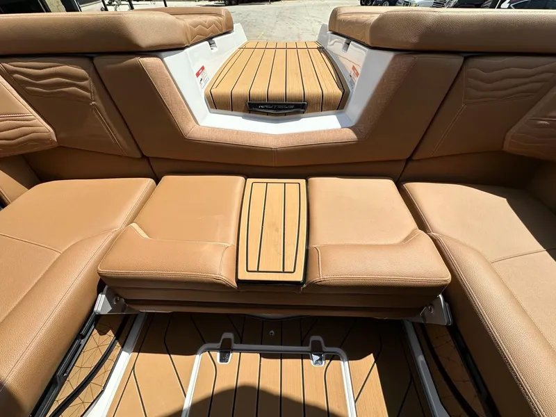 Slide: The Image of Nautique G23 2026 - 11