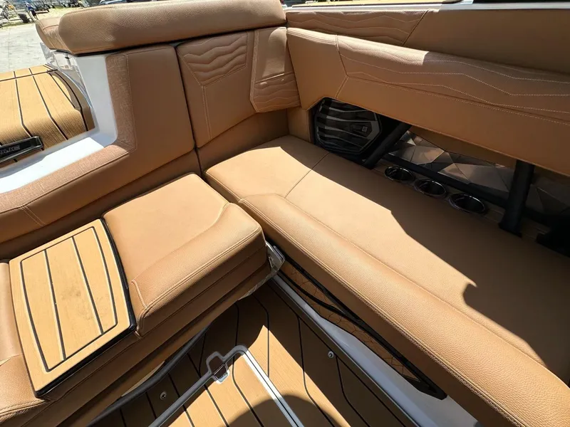 Slide: The Image of Nautique G23 2026 - 12