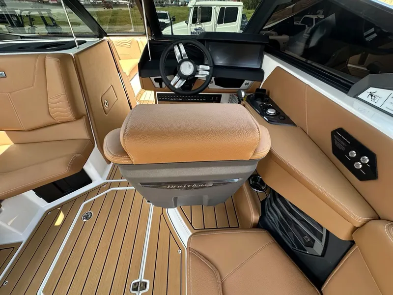 Slide: The Image of Nautique G23 2026 - 15