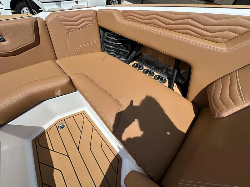 Slide: The Image of Nautique G23 2026 - 20