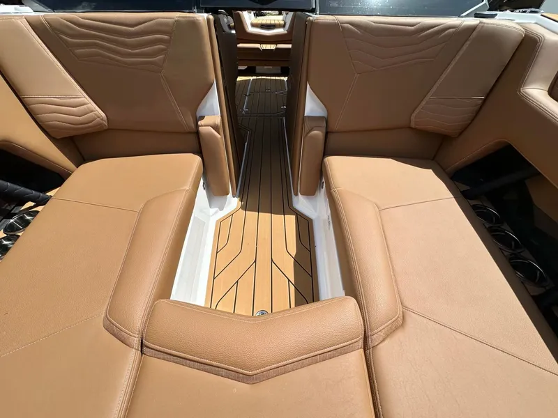 Slide: The Image of Nautique G23 2026 - 22