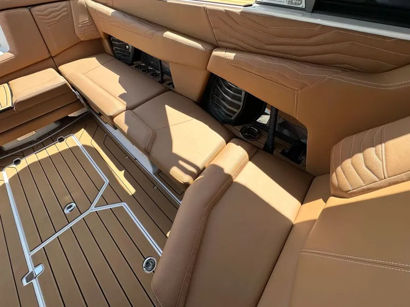 Slide: The Image of Nautique G23 2026 - 27