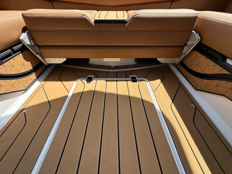 Slide: The Image of Nautique G23 2026 - 30