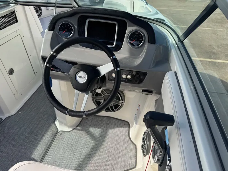 Slide: The Image of Chaparral 21 Surf 2021 - 13