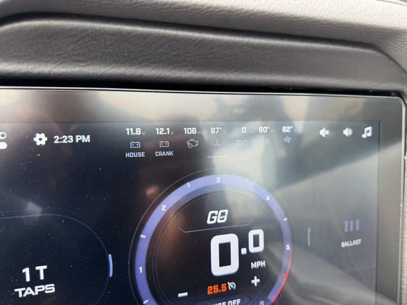 Slide: The Image of Tigé 24RZX 2024 - 24