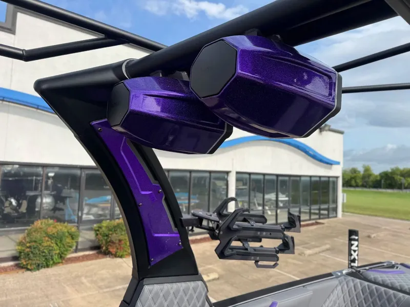 Slide: The Image of Tigé 24RZX 2024 - 7