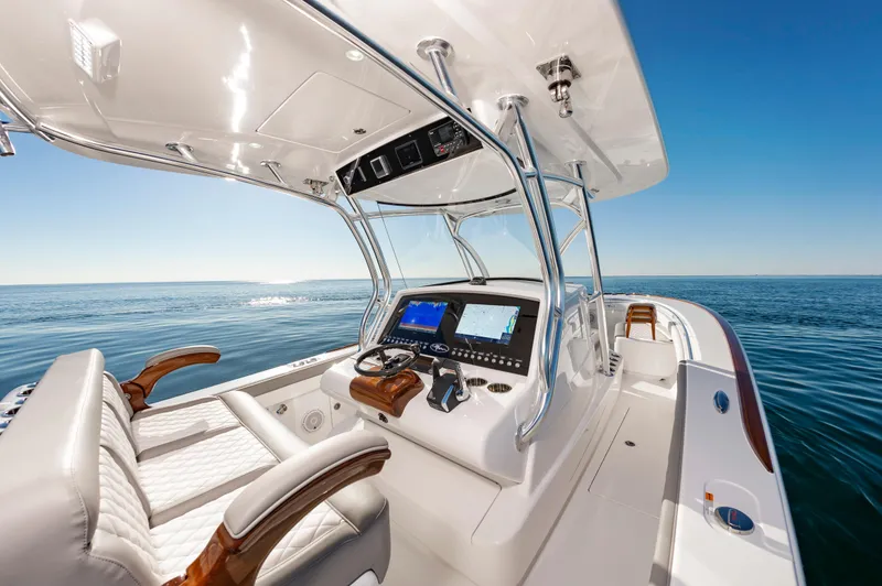 Slide: The Image of Valhalla Boatworks V-33 2024 - 19